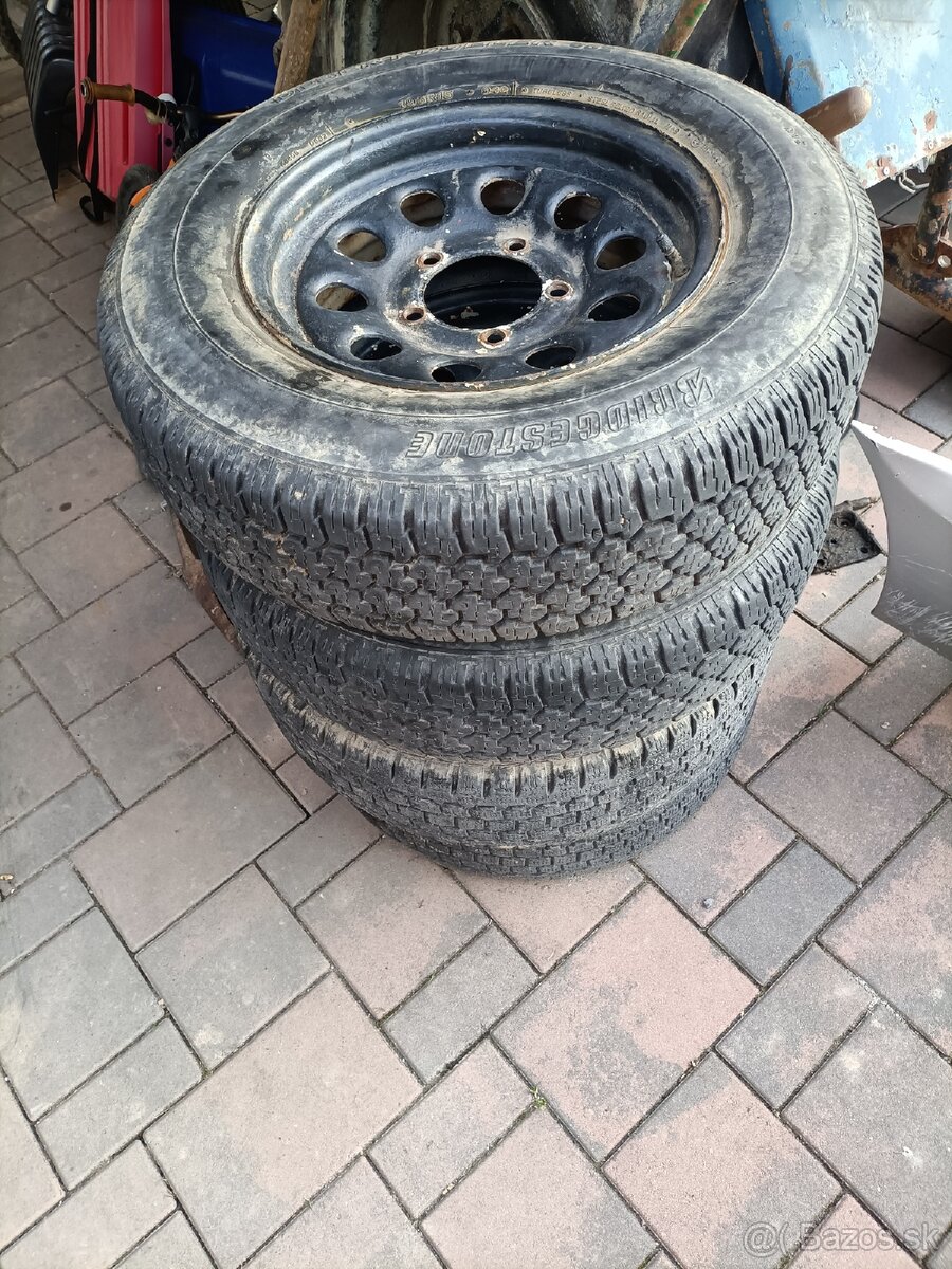 Suzuki Samurai