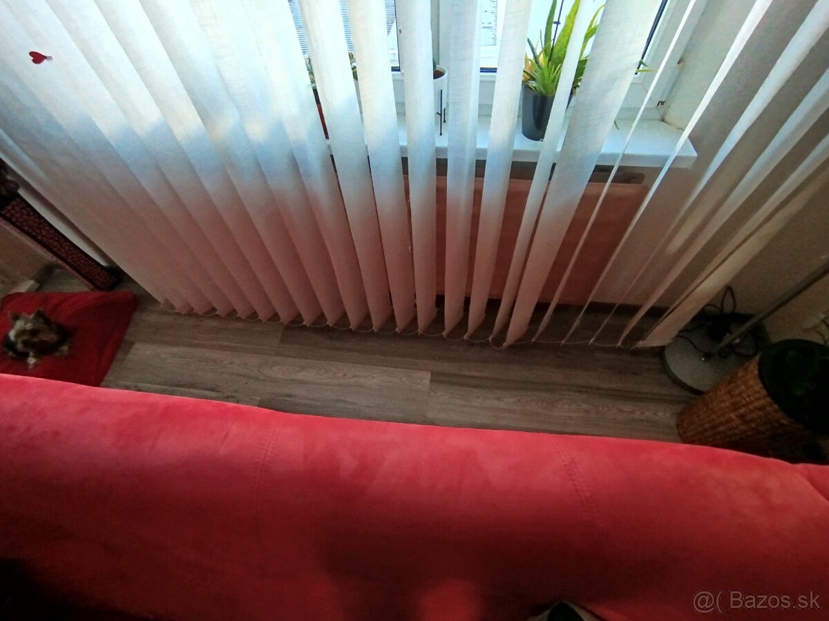 Vertikálne žalúzie