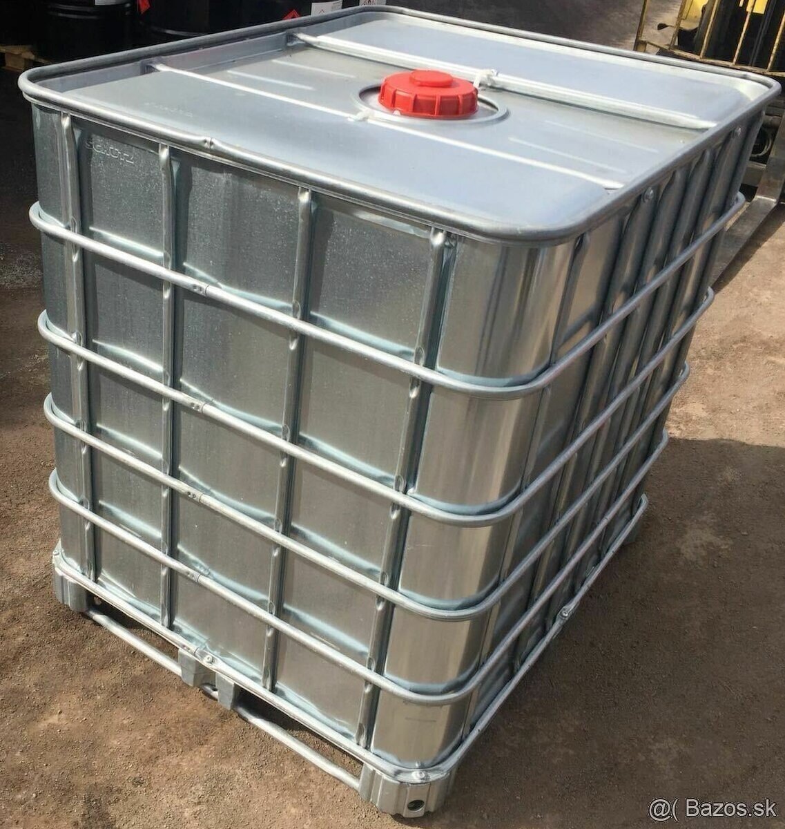 Predám oplechované 1000L ibc kontajnery na vodu