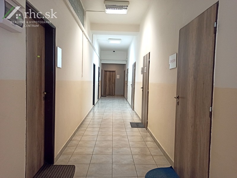 PRENÁJOM PODNIKAJTE V CENTRE - PRIESTORY NA PRENÁJOM - HLAVN