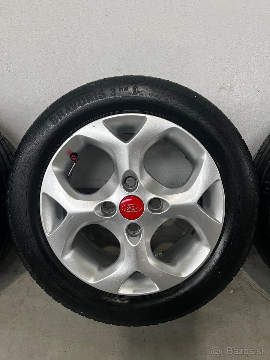 Ford Fiesta eleķtrony R15