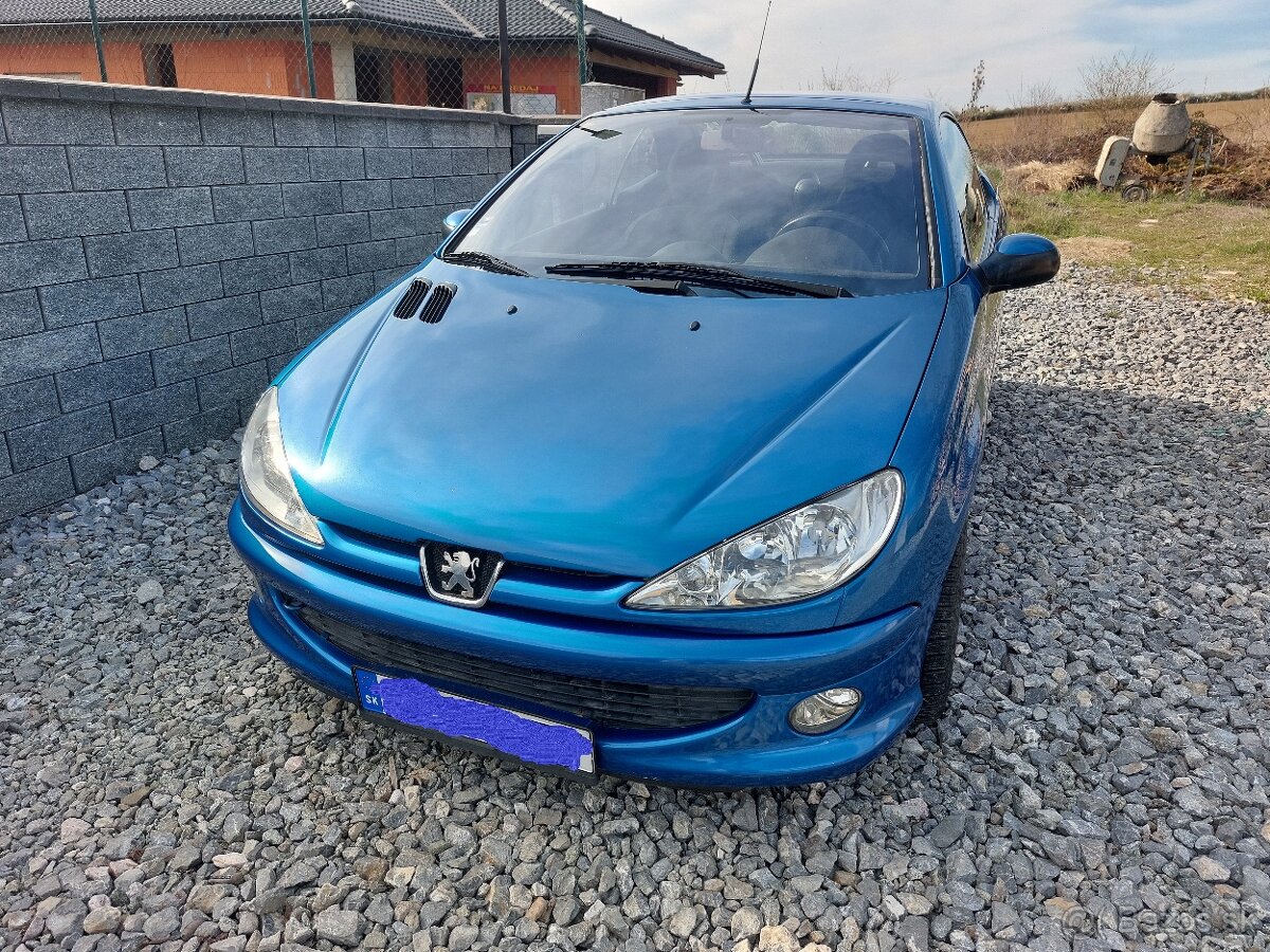 Peugeot 206 CC - cabrio 1.6 benzín 88kw. Automat