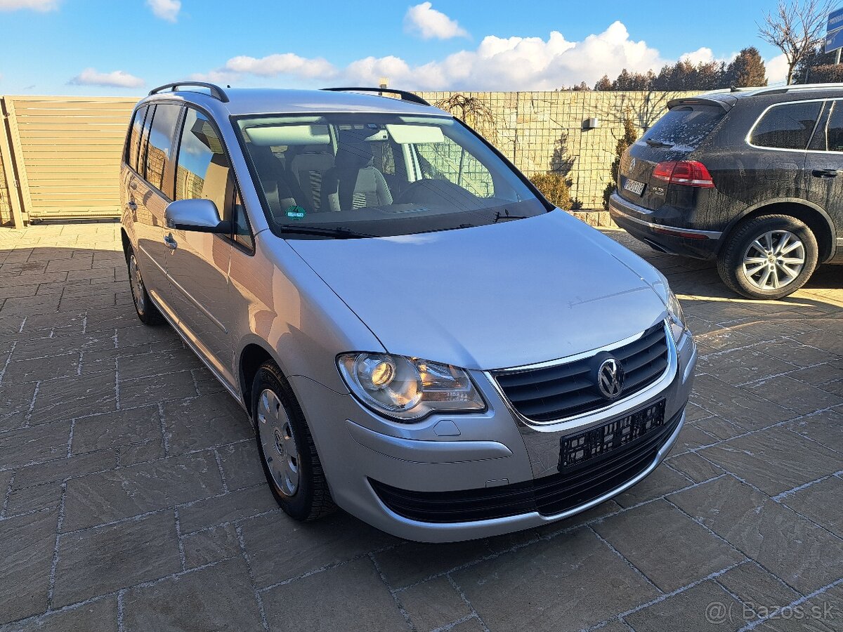 Touran 1.6 mpi 7 miest benzín