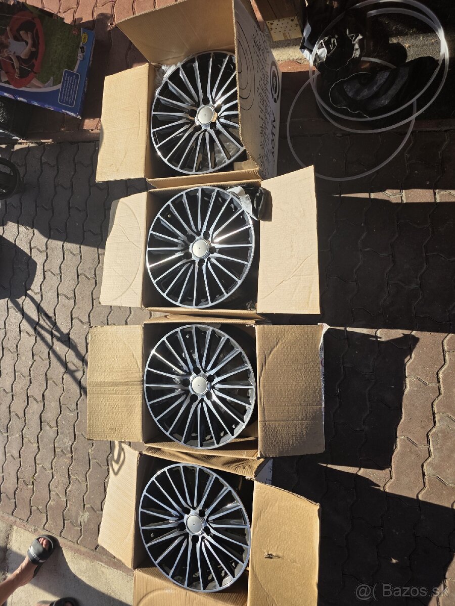 5x112 r17 škoda vw skoro nové