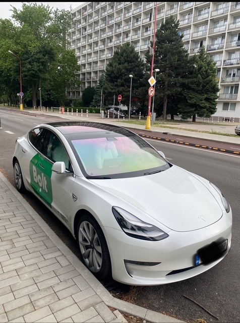 Prenájom Tesla Model 3 aj na TAXI (Bolt / Uber / Liftago