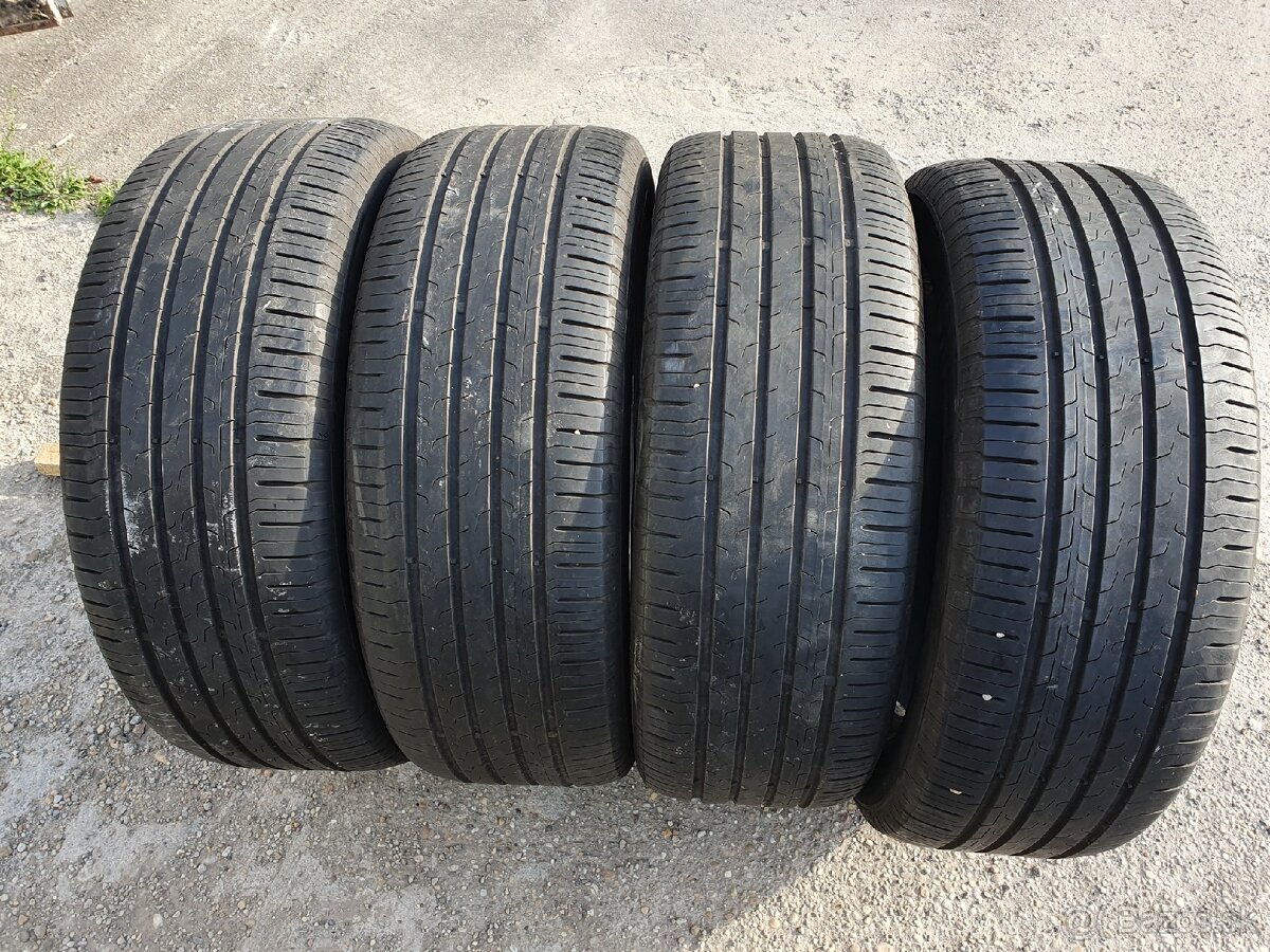 235/55R18 continental