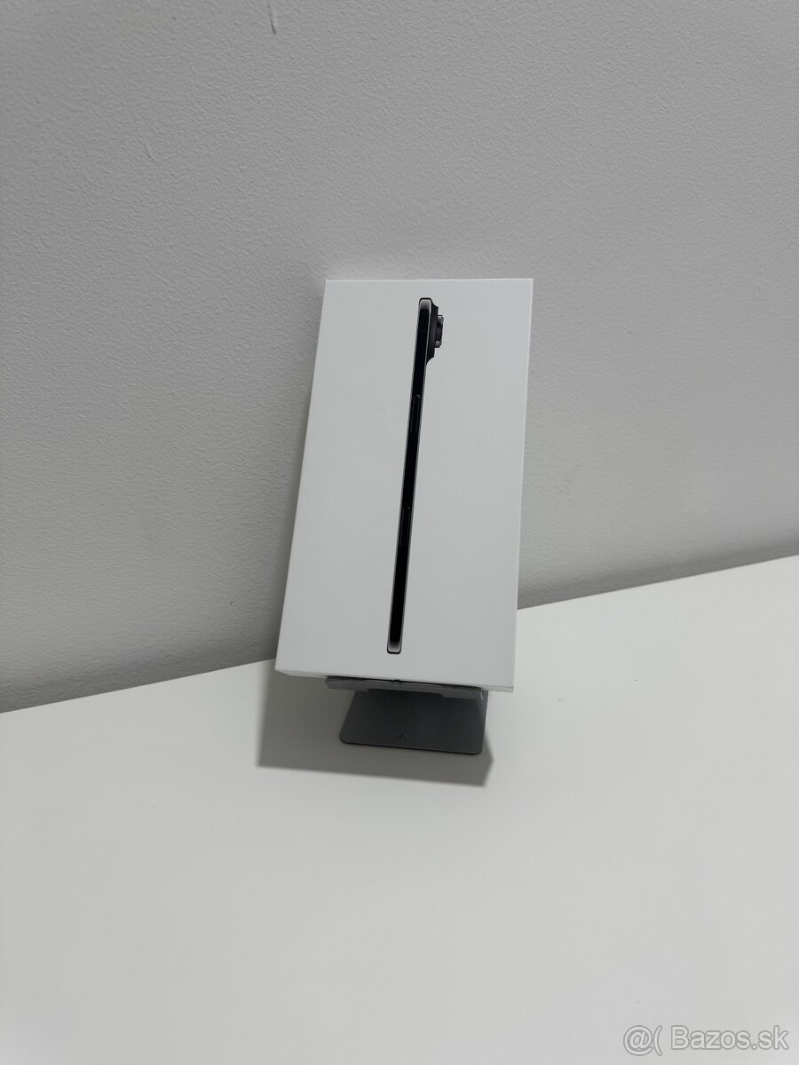 Apple iPhone 17 Air Space black 256GB Neaktivovany
