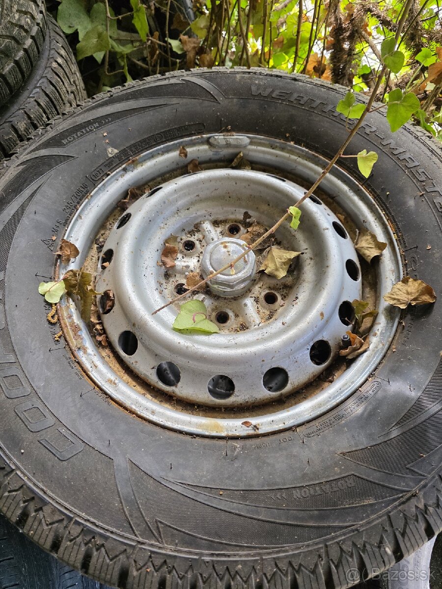 Plechové disky + pneu Mitshubishi L200