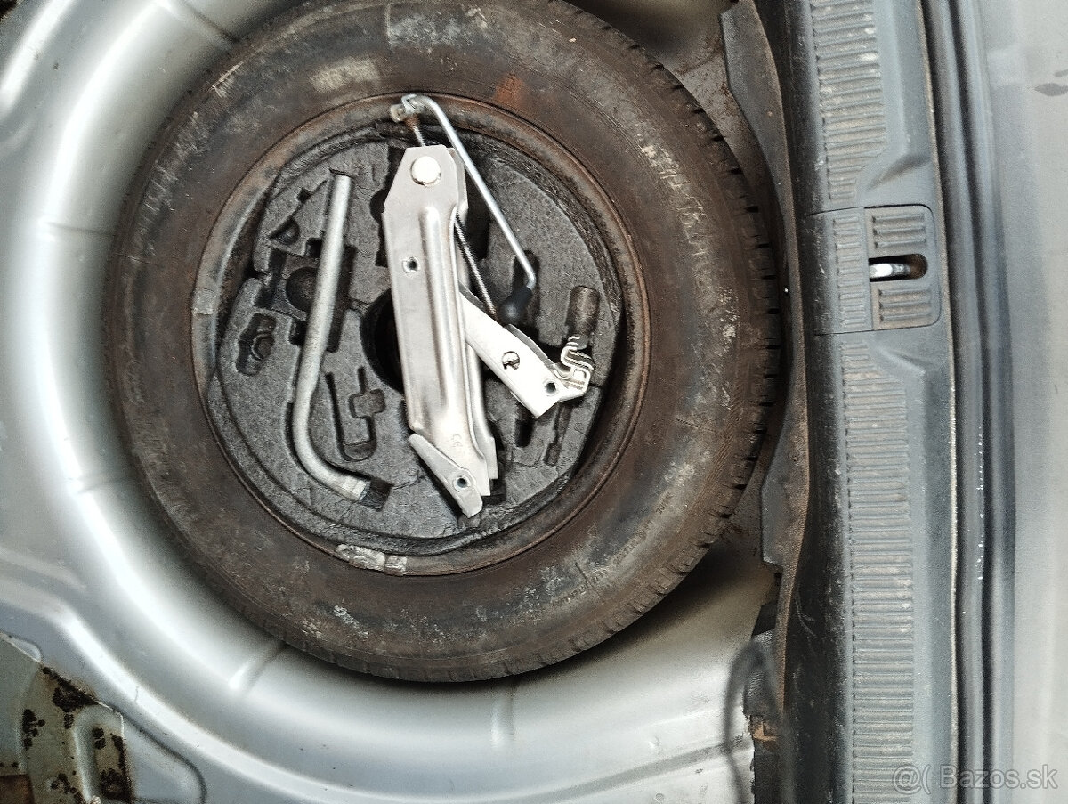 rezerva, kluč, zdvihak, škoda fabia, octavia 2