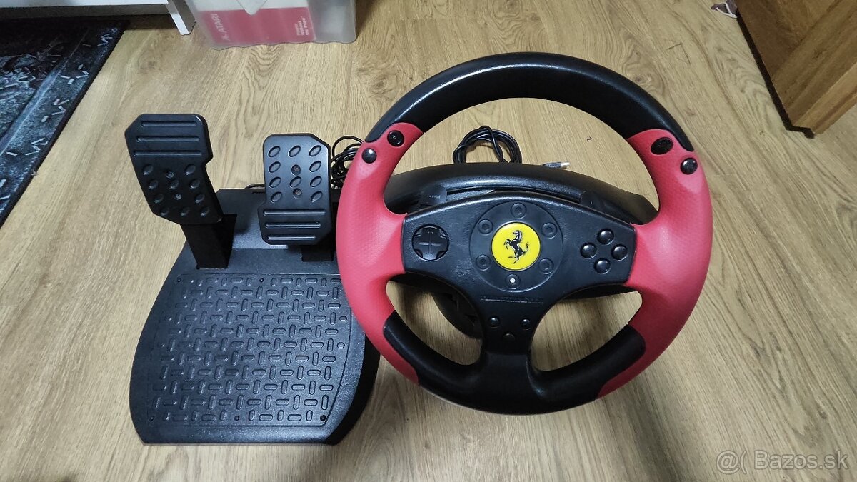 Herny volant Thrustmaster  Ferrari