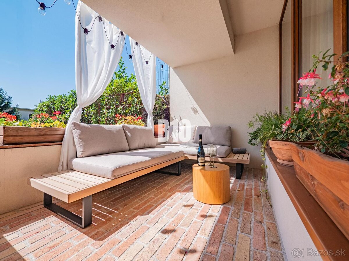 PRIESTRANNÝ rodinný dom v TOP lokalite NITRA - ZOBOR