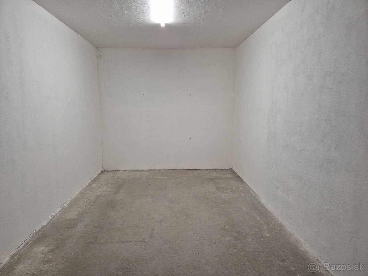 Prenájom garáže Pezinok