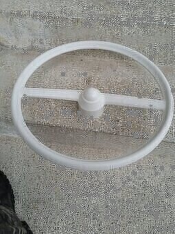 Biely volant Zetor 20, 30,4011