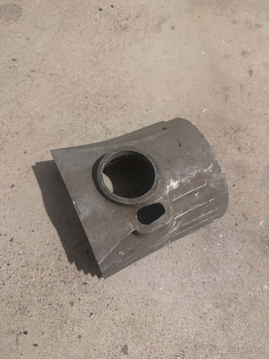 Kryt karburátora CZ