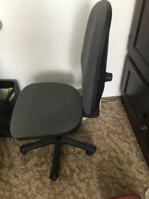 Predám kancelársku stoličku