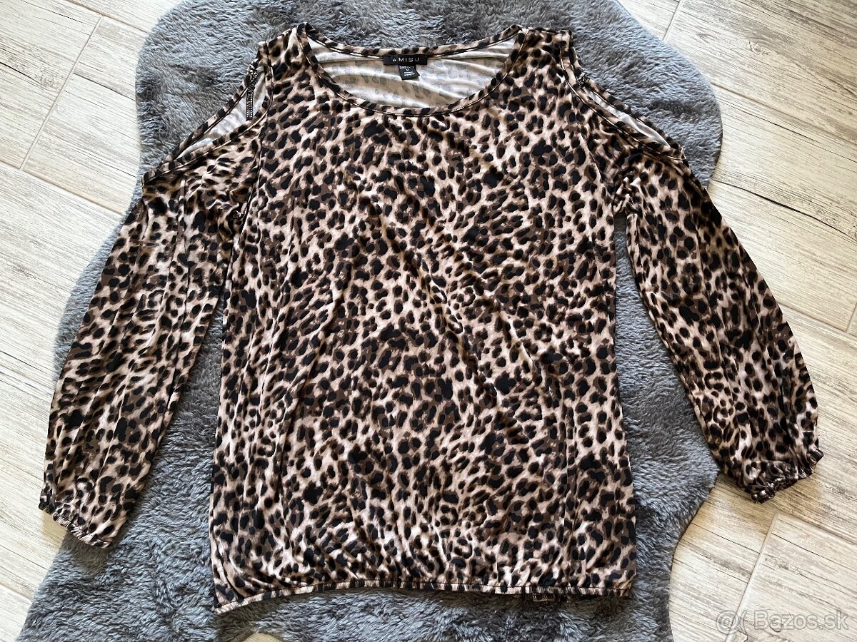 Tričko/blúzka/top s leopardím vzorom M