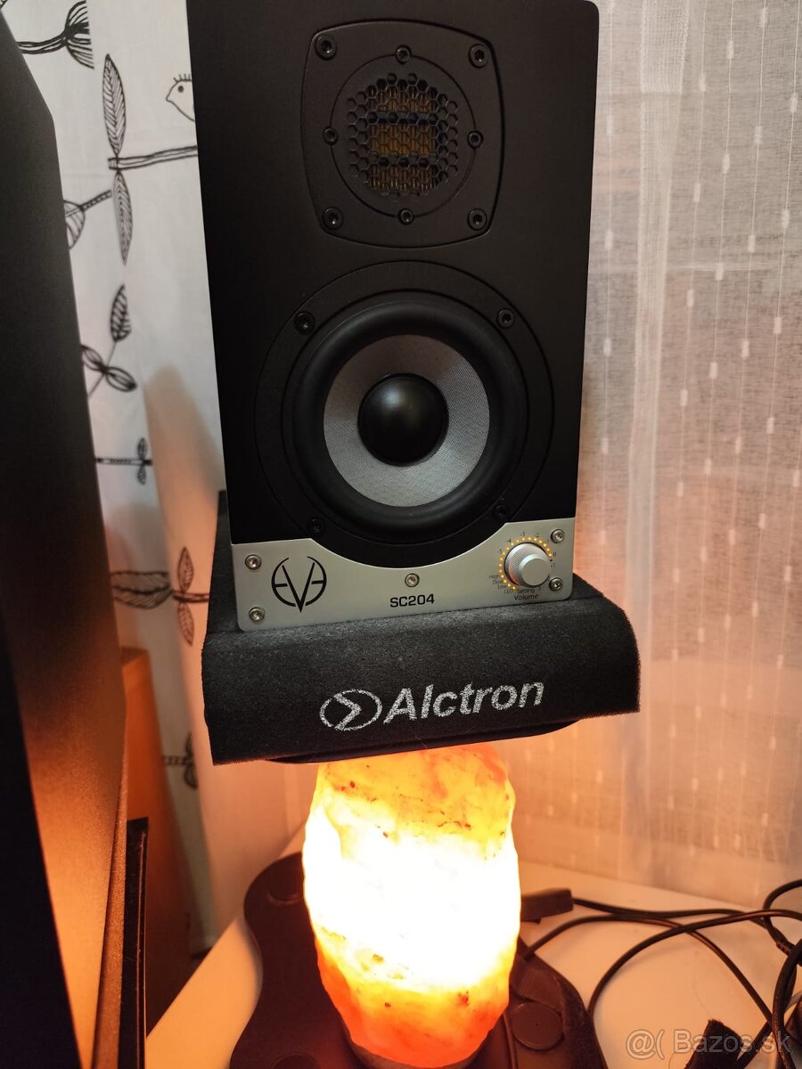 Predaj štúdiovej zostavy EVE Audio SC204