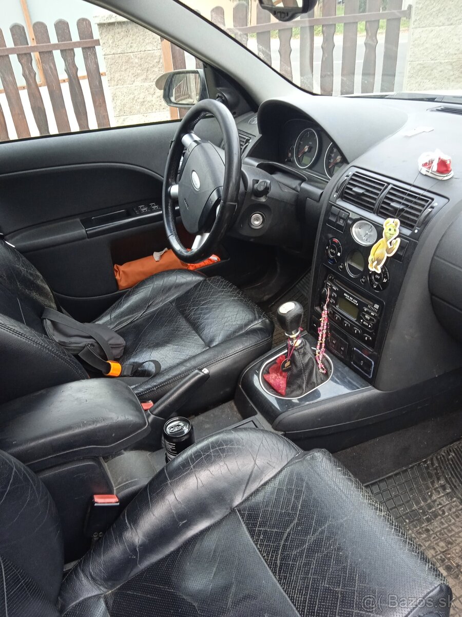 Ford Mondeo Mk3 2 l TDCi 85 2001