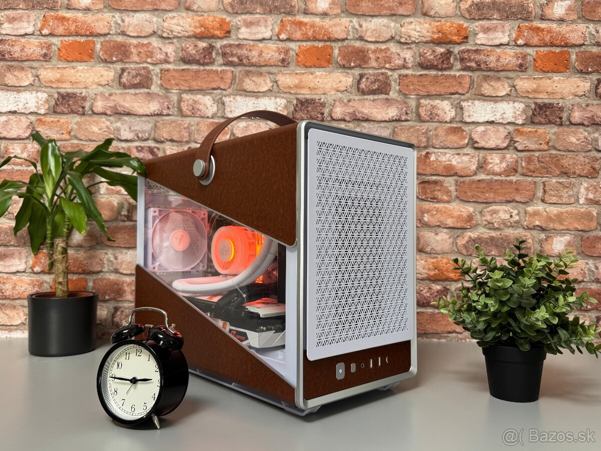 Ryzen 7 9800X3D\32GB\RTX 3080\SSD\850W Zdroj