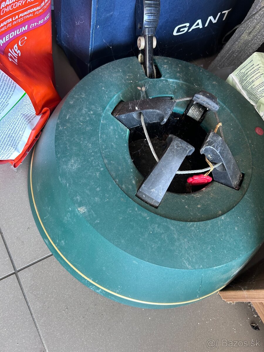 Stojan na zivy stromcek vianocny