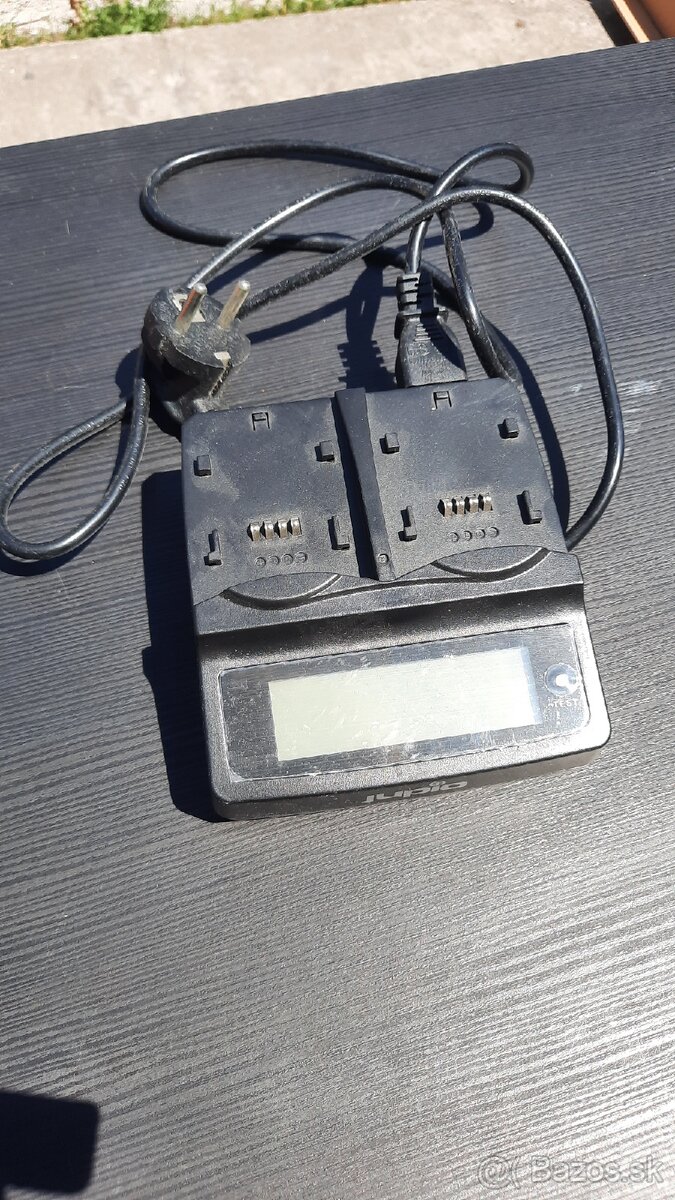 Jupio Duo Charger – dvojitá nabíjačka pre Li-ion batérie