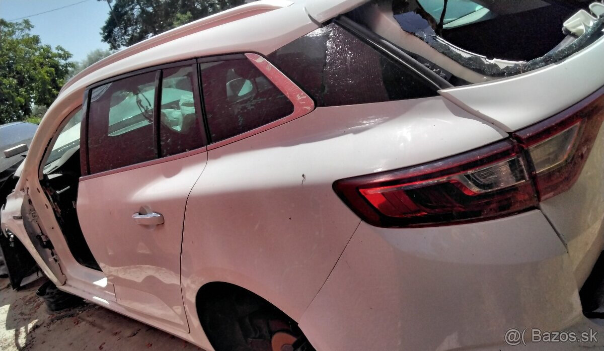 RENAULT MEGANE GRANDTOUR IV 2019 1.2 Predám DVERE zadné vodi