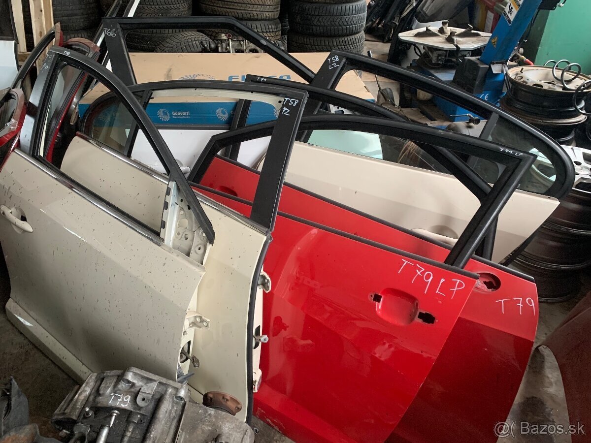 Dvere Predné zadné Renault Ford VW Seat Passat B8