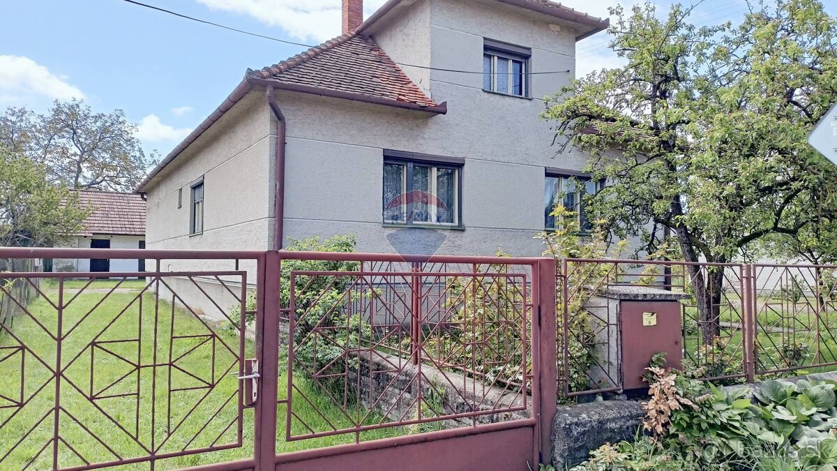 REZERVOVANÉ 4 izbový rodinný dom na trvalé bývanie alebo na