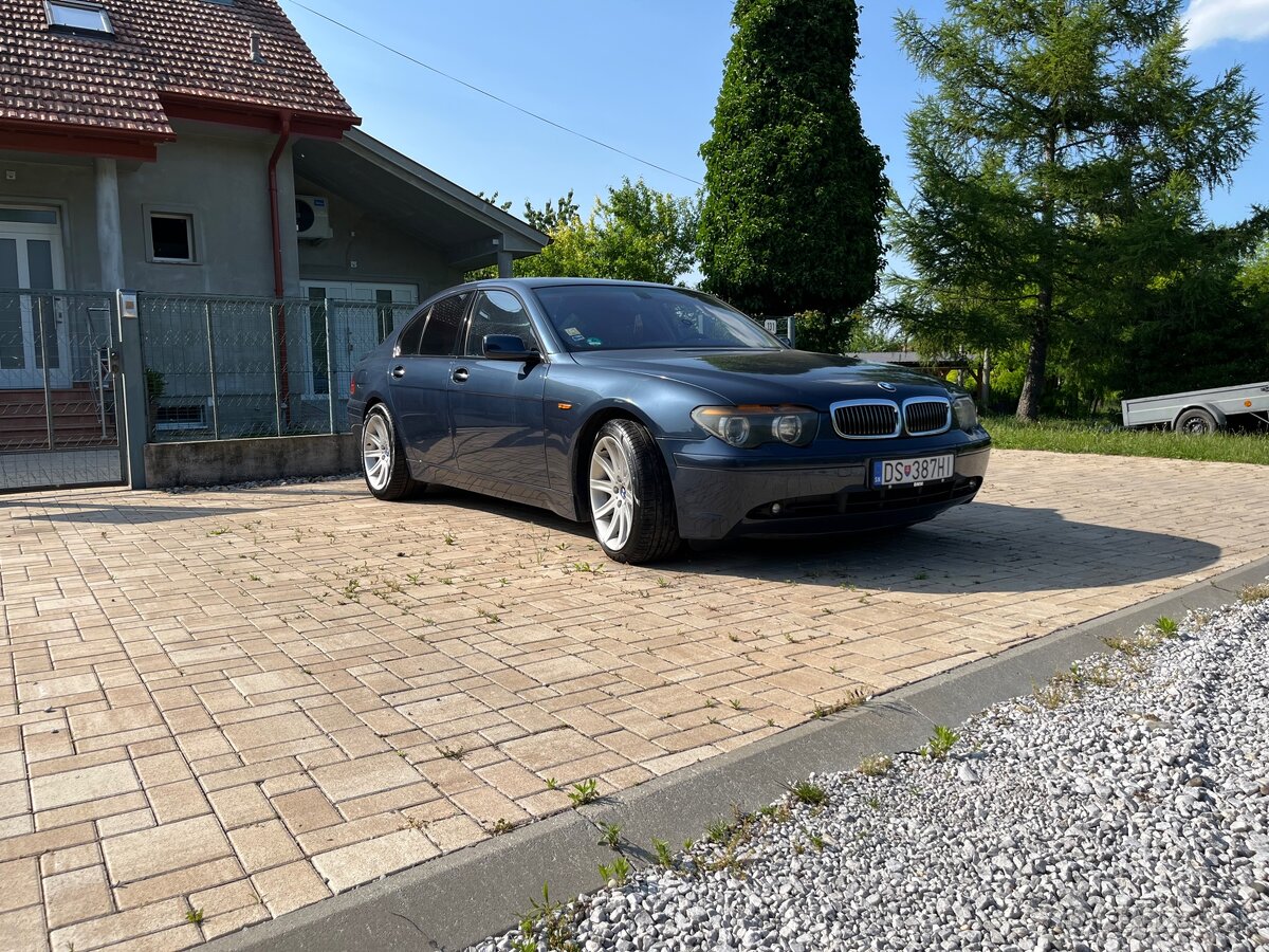 BMW 760i