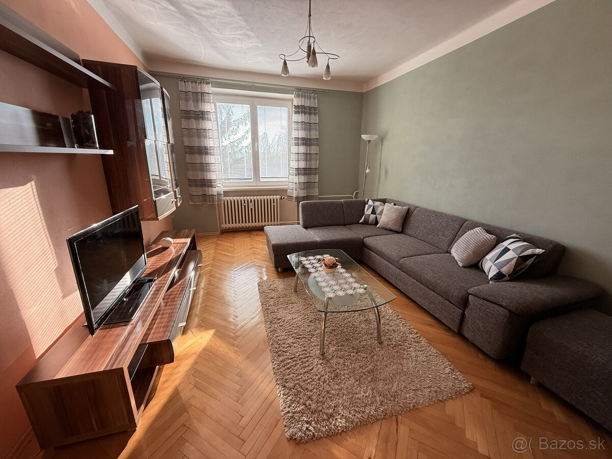 2 - izbový byt Školská ulica