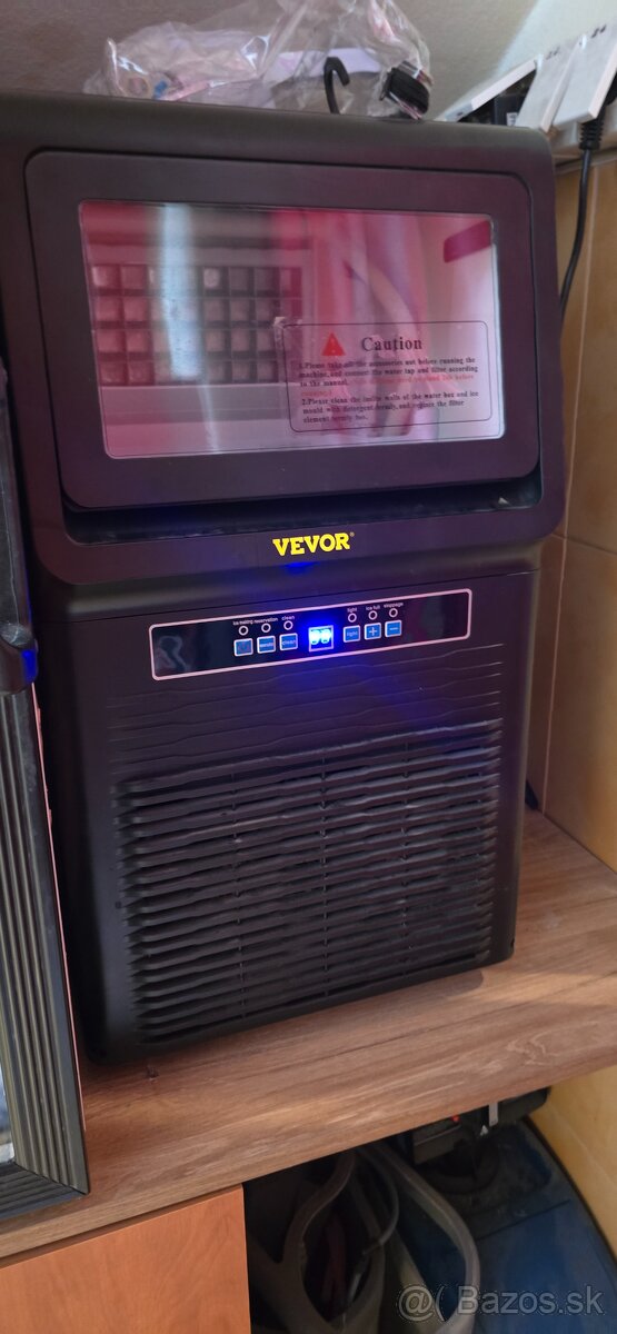 Výrobnik ľadu VEVOR