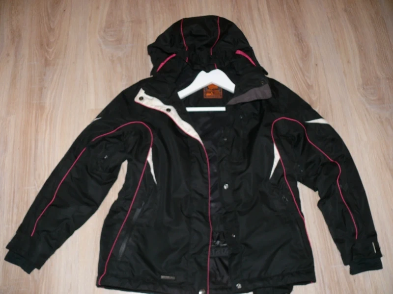Nepremokavá zimná bunda-lyziarska 152/158