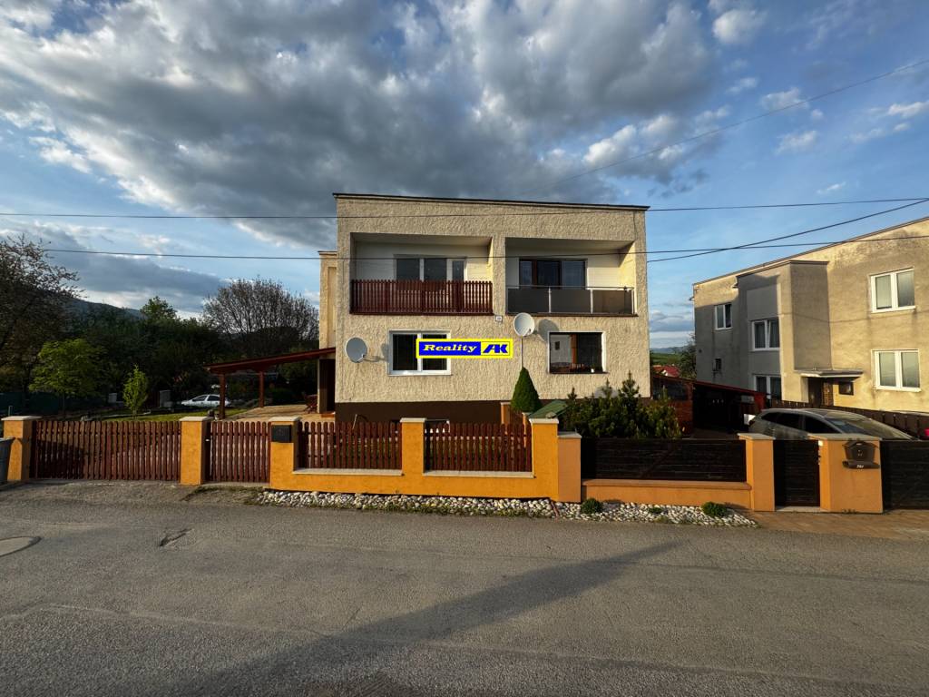 Rodinný dom na predaj Valča