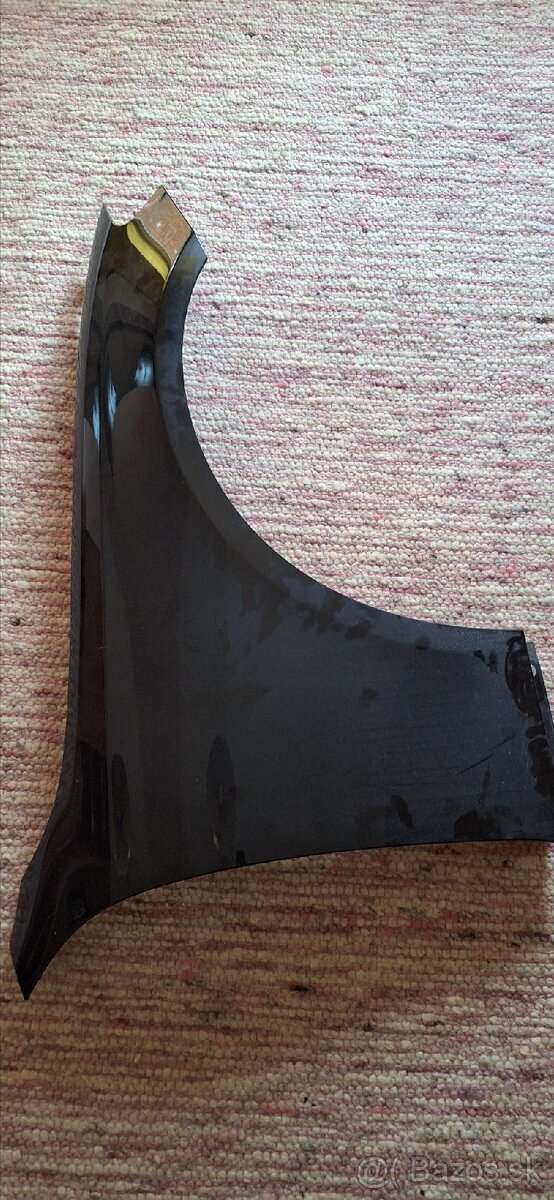 Blatník Mercedes Benz E V213