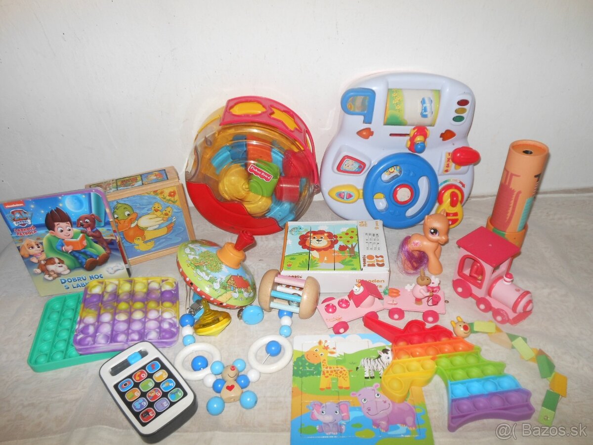 Veľká krabica detských hračiek