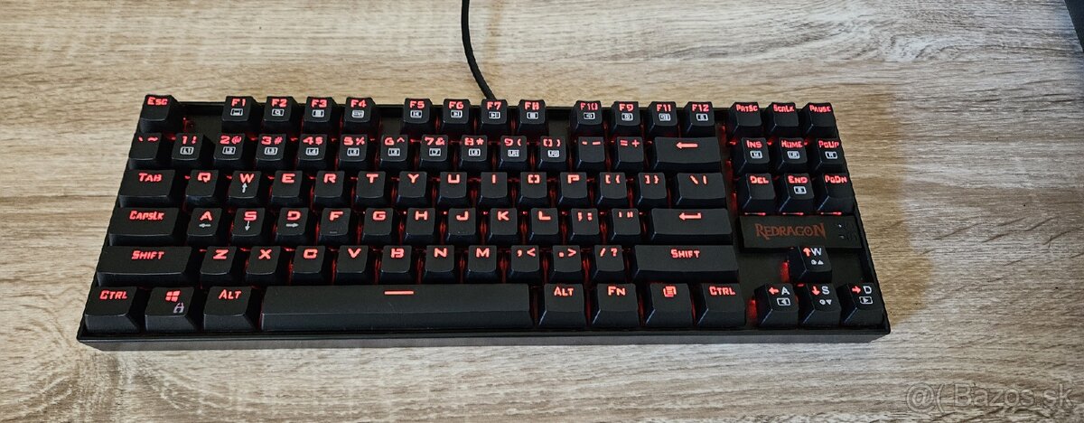 Mechanická klávesnica Redragon k552