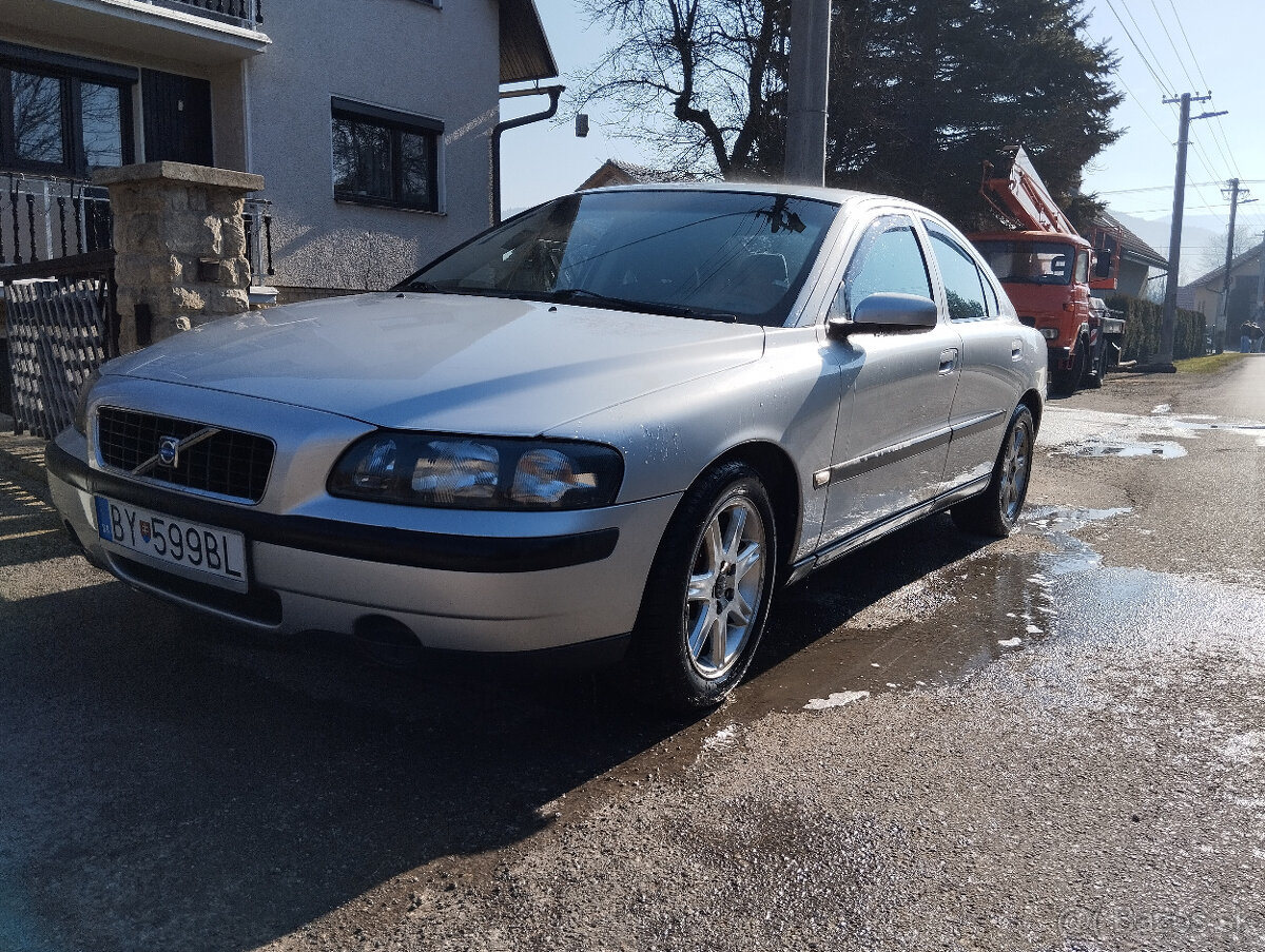 VOLVO S60 2,4D 2001