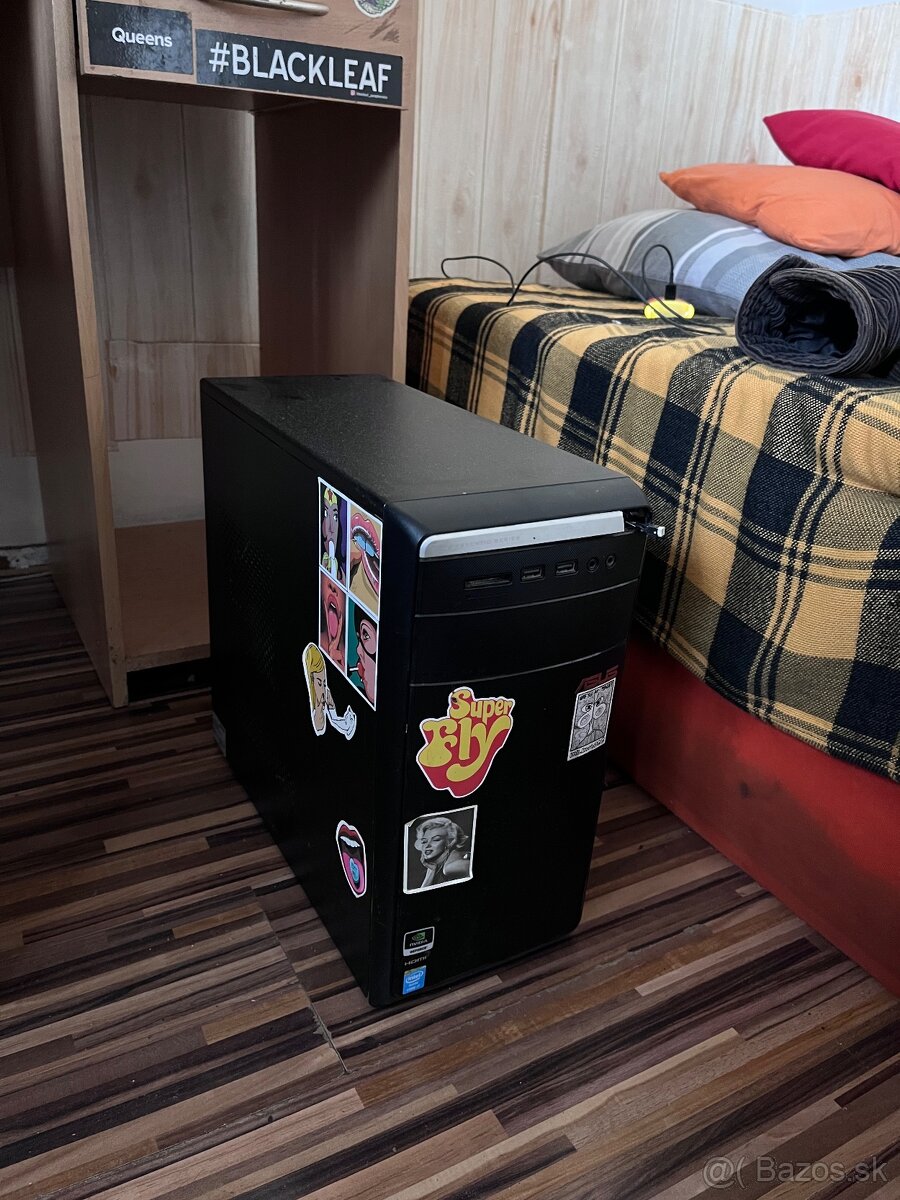 asus herný starší počitač