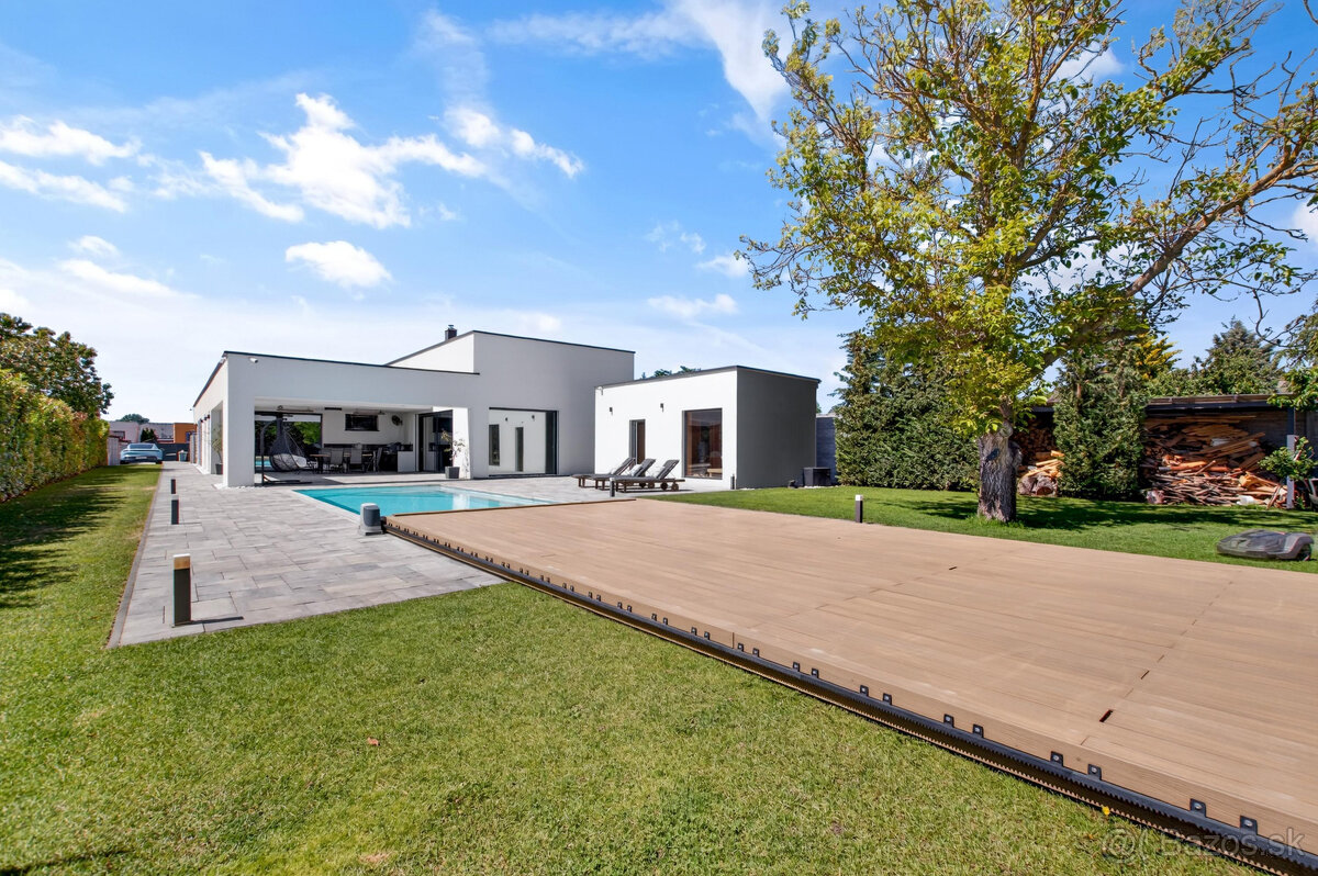 House, 246 m²