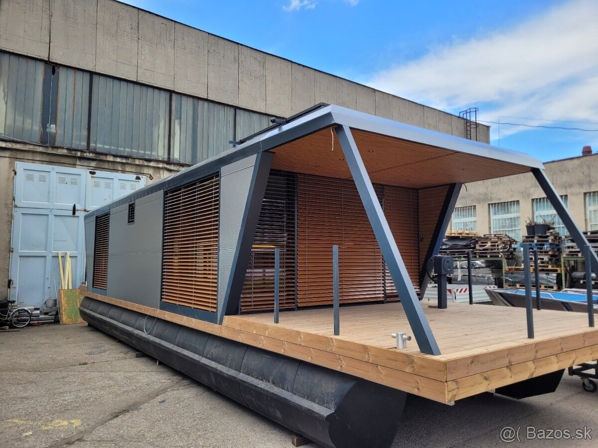 Hausbot houseboat 15x4,2m