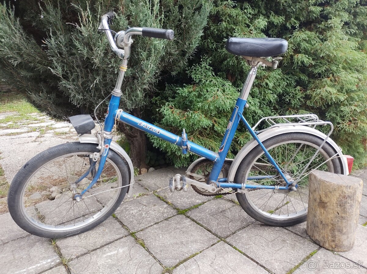 Starý bicykel (1)