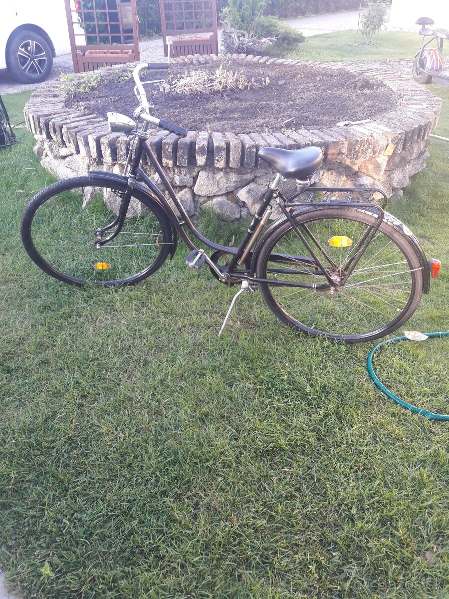 Retro panský mestský bicykel