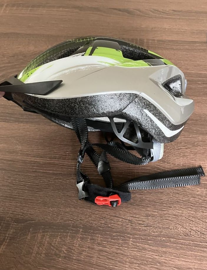 Predám detskú cyklistickú prilbu Crivit, 49-54 cm