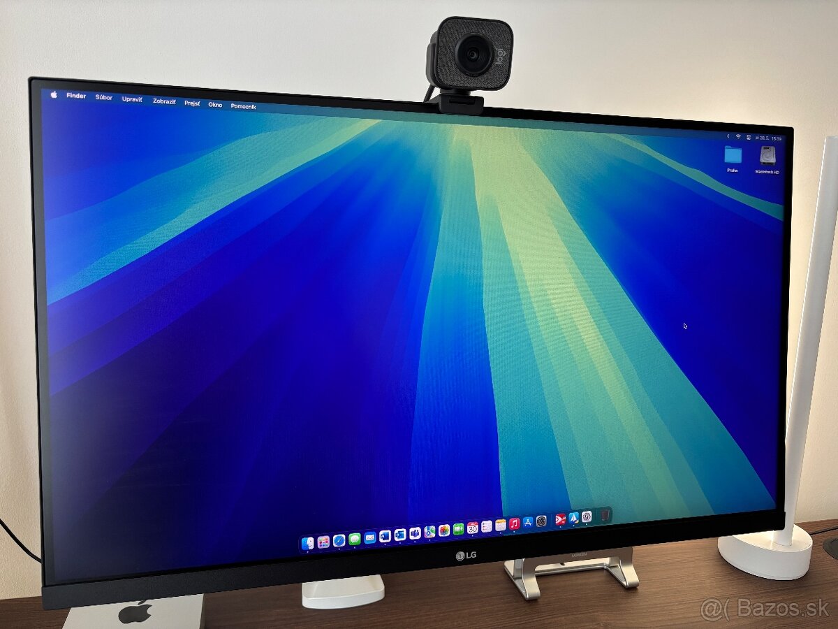 27" LG UltraGear monitor