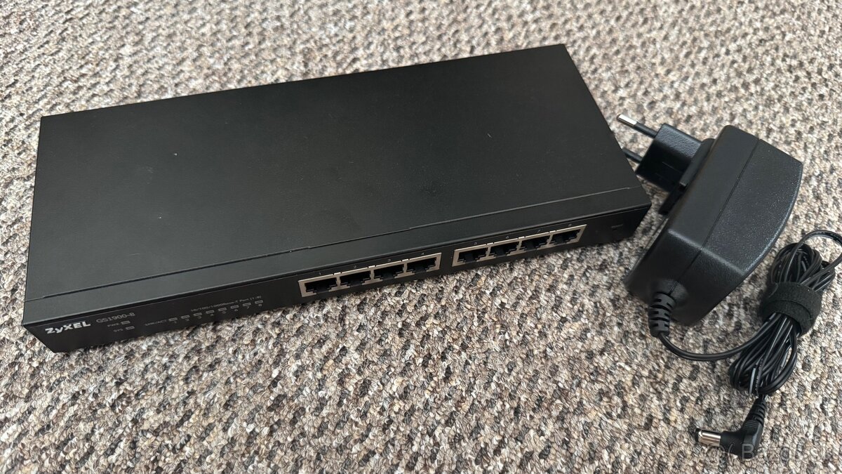 Predam switch Zyxel GS1900-8