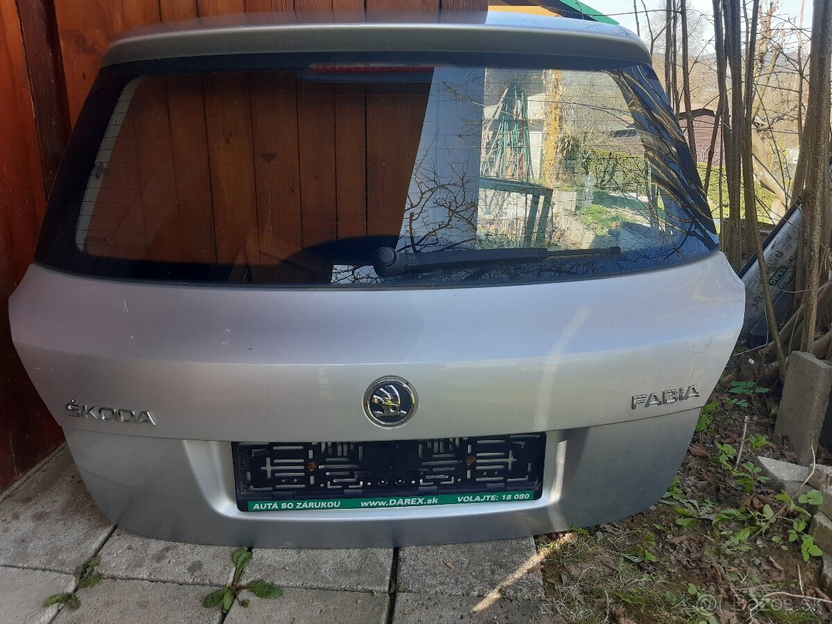 Skoda fabia 2 kufor dvere