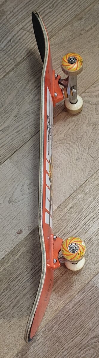 Arbor skateboard