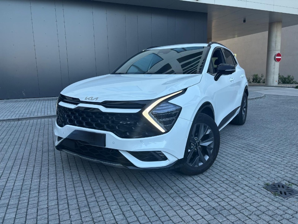 Prenájom KIA SPORTAGE 1.6 T-GDi HEV GT-Line AWD A/T