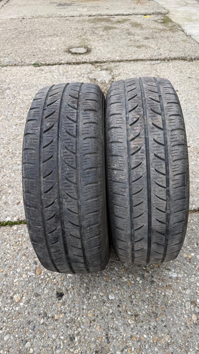 Predám 2x zimné pneumatiky Yokohama WY01 215/65 R16C (109/10