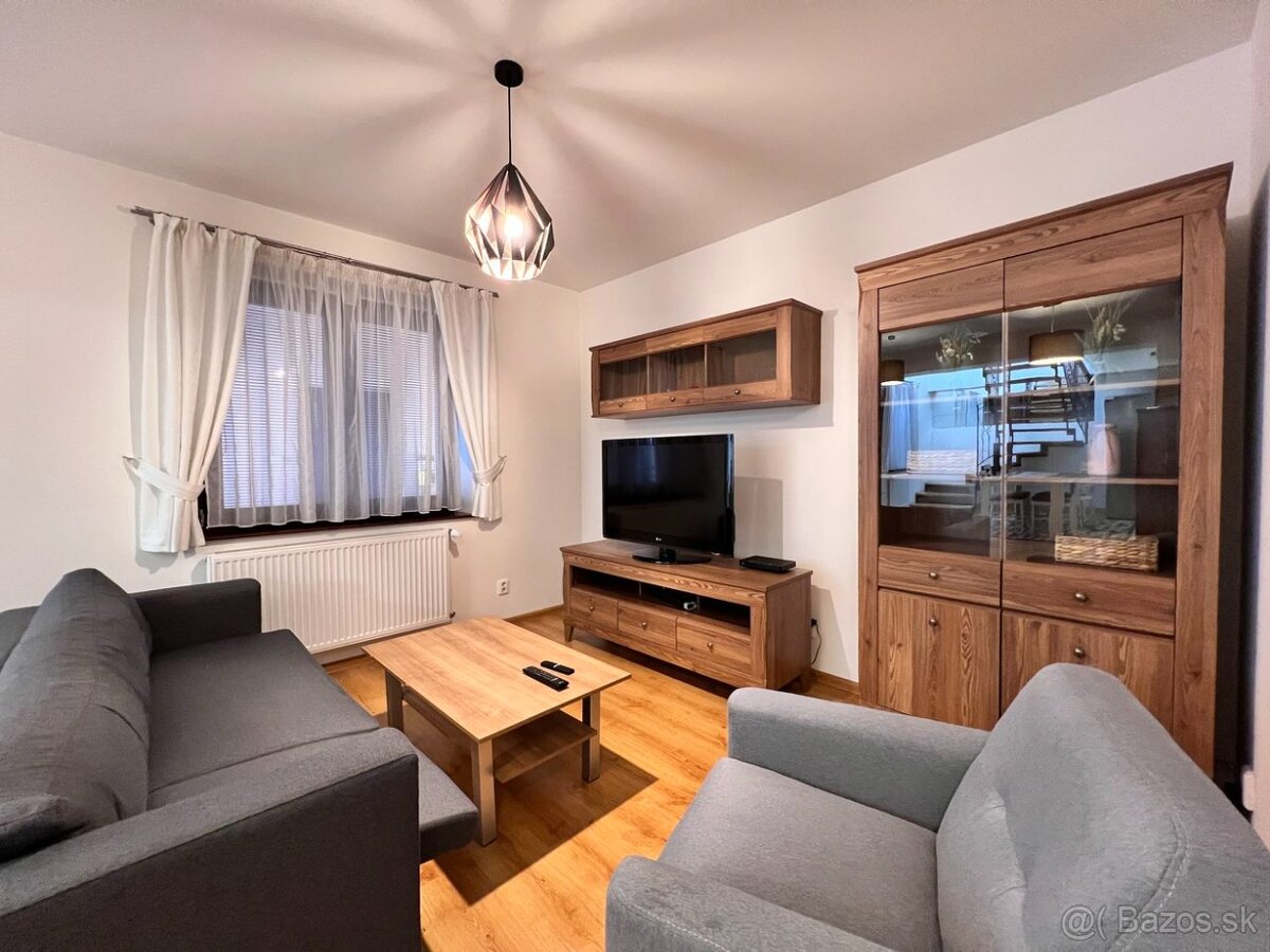 Prenájom 3 izbového zariadeného mezonetu s parkovaním